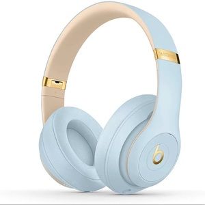 Beats Studio 3 Wireless Skyline Collection Crystal Blue NEW IN BOX